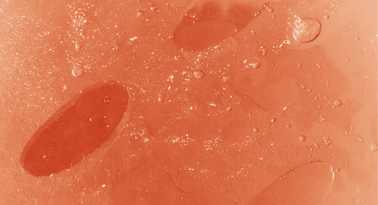 Single a San Valentino? Ecco i regali beauty per (davvero) speciali per volersi bene o per festeggiare il Galentine's Day con un'amica